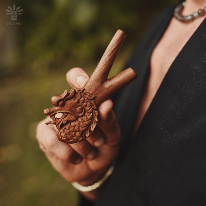 Dragon Teak Wood Kuripe Pipe