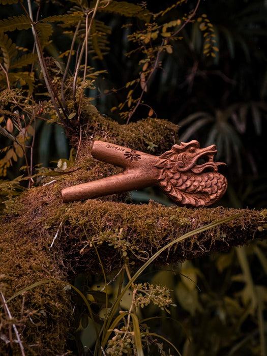 Dragon Teak Wood Kuripe Pipe