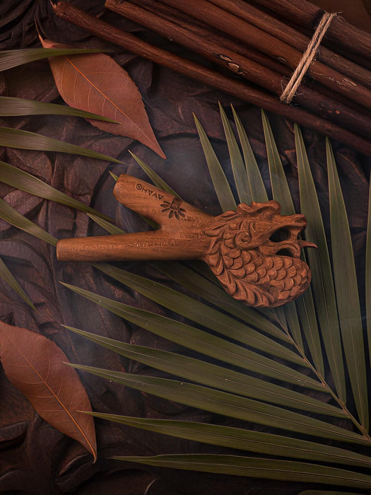 Dragon Teak Wood Kuripe Pipe