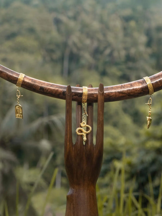 Tepi Mango Root Hapé Applicator with 22k Gold Bronze