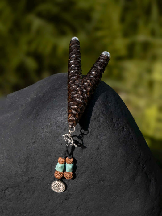 Rosewood Kuripé with Silver Cups – Handmade Rapé Applicator