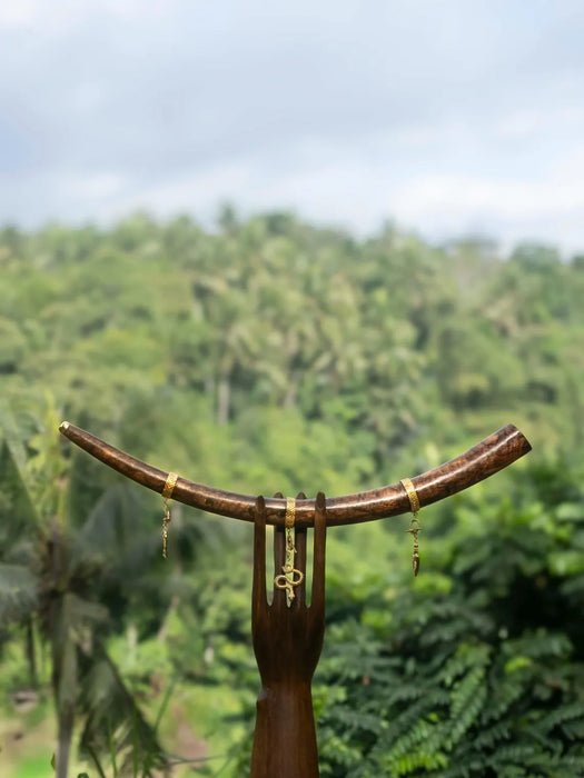 Tepi Mango Root Hapé Applicator with 22k Gold Bronze