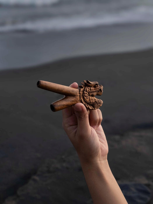 Dragon Teak Wood Kuripe Pipe