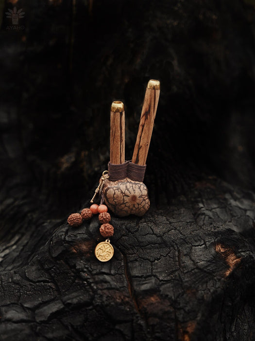 BANIAN wood Kuripe with bronze cups