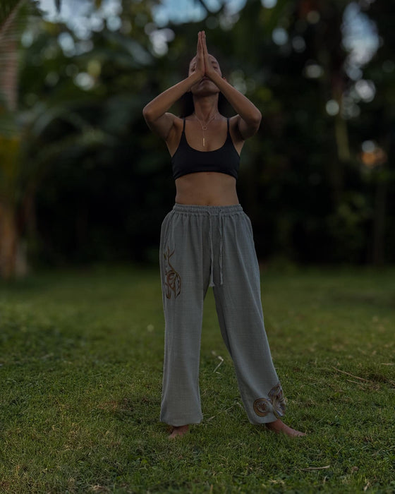Hand-Painted Cotton Training Pants – Unisex Yoga & Travel Pants with Pockets – Artistic Taichi Loungewear