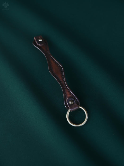 Buffalo leather bracelet with a triple-infinity symbol — a powerful, handcrafted tool for balance, rituals, and daily presence.