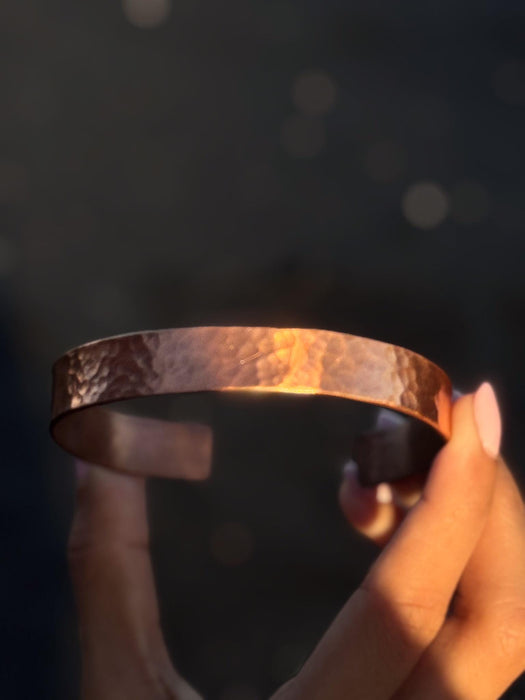 Hand‑Hammered Copper Healing Bracelet – Therapeutic Copper Cuff for Boho & Ethnic Style – Natural Copper Infusion