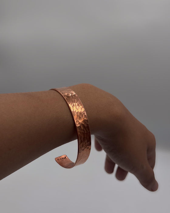 Hand‑Hammered Copper Healing Bracelet – Therapeutic Copper Cuff for Boho & Ethnic Style – Natural Copper Infusion