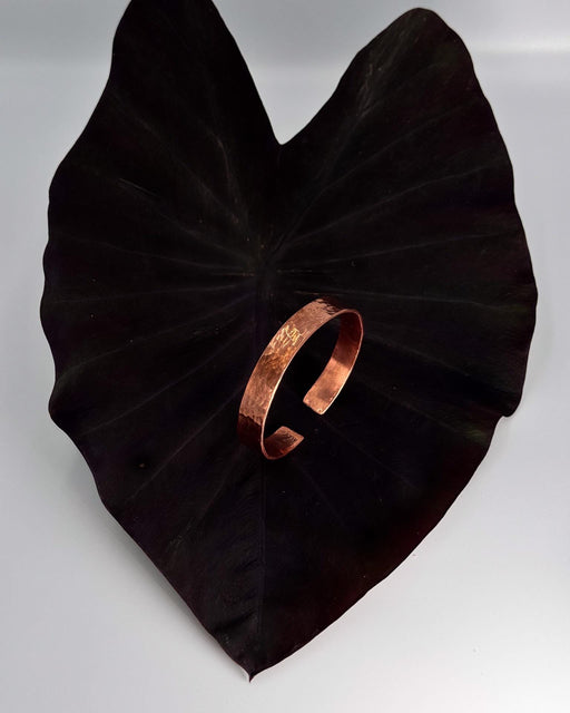 Hand‑Hammered Copper Healing Bracelet – Therapeutic Copper Cuff for Boho & Ethnic Style – Natural Copper Infusion