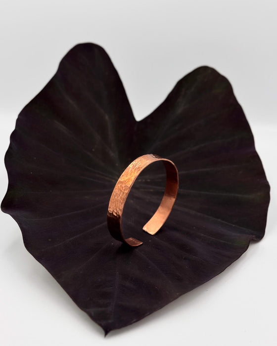 Hand‑Hammered Copper Healing Bracelet – Therapeutic Copper Cuff for Boho & Ethnic Style – Natural Copper Infusion