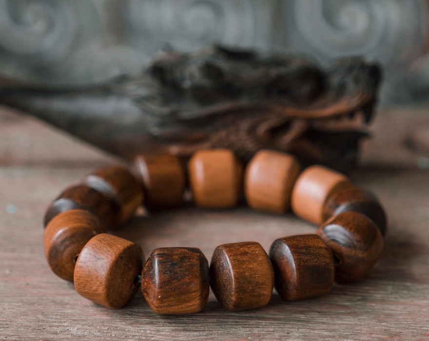 "Agarwood Essence" Bracelet