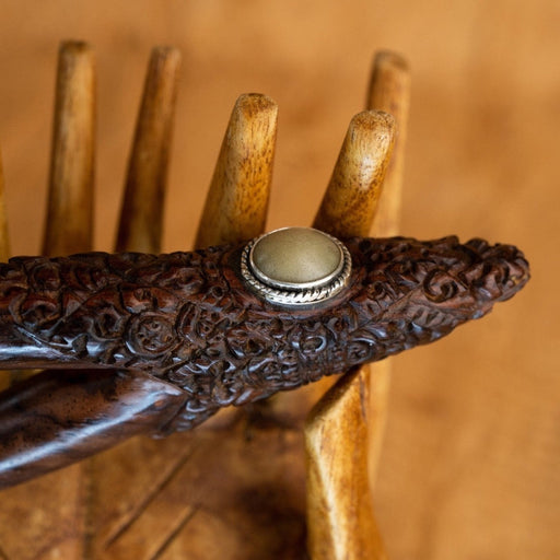 Experience the spiritual essence with this handmade Kuripe, showcasing Balinese design in rosewood with silver and Ye Ming Zhu stone—a shamanic snuff applicator for healing and meditation.